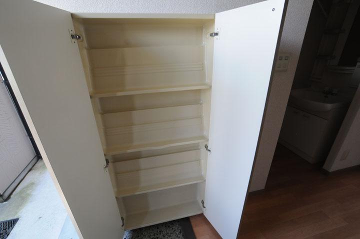 シューズボックス