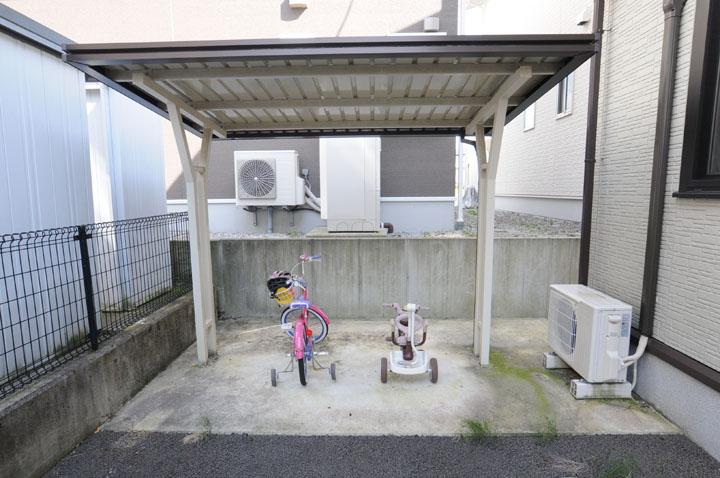 駐輪場