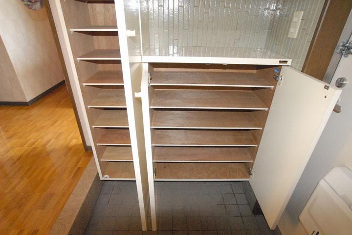 シューズボックス