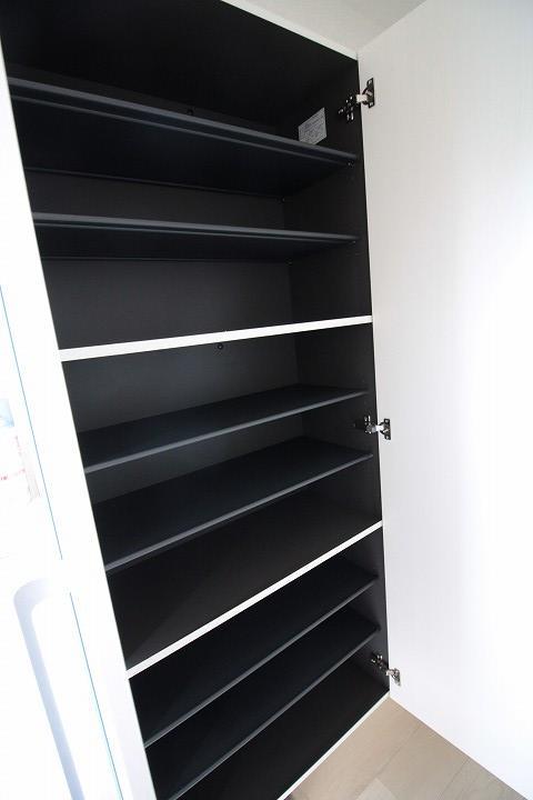 シューズボックス