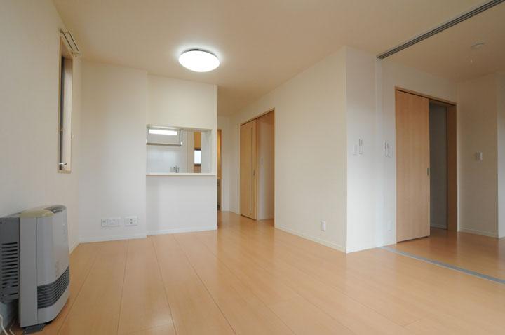 ﾘﾋﾞﾝｸﾞﾀﾞｲﾆﾝｸﾞｷｯﾁﾝ