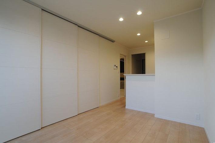 ﾘﾋﾞﾝｸﾞﾀﾞｲﾆﾝｸﾞｷｯﾁﾝ