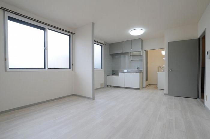 ﾘﾋﾞﾝｸﾞﾀﾞｲﾆﾝｸﾞｷｯﾁﾝ