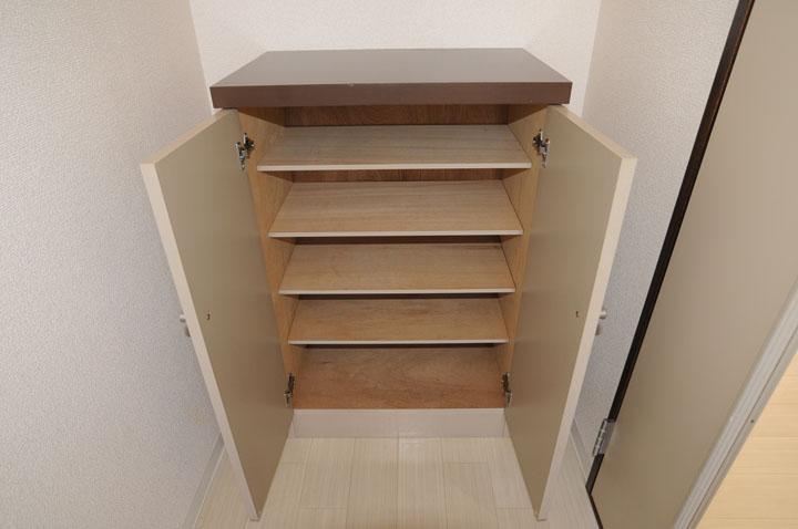 シューズボックス