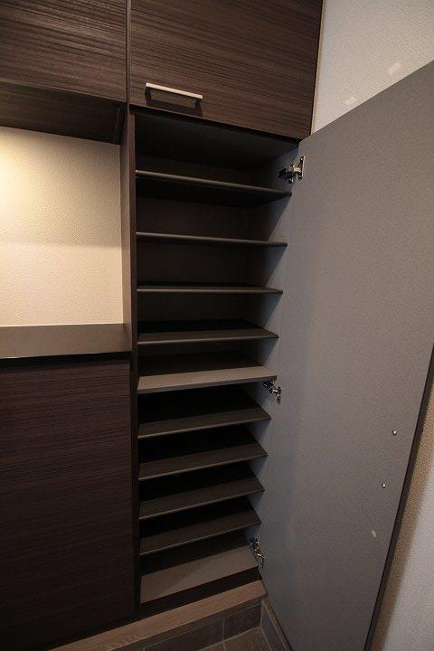 シューズボックス
