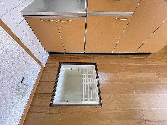 床下収納