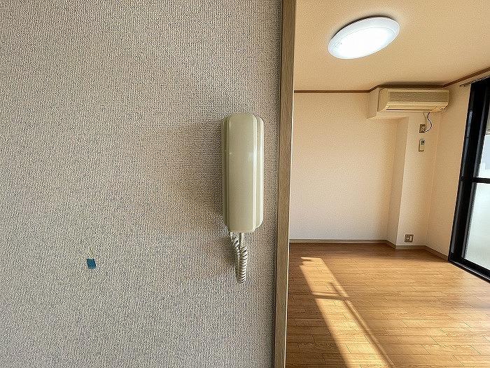 インターホン