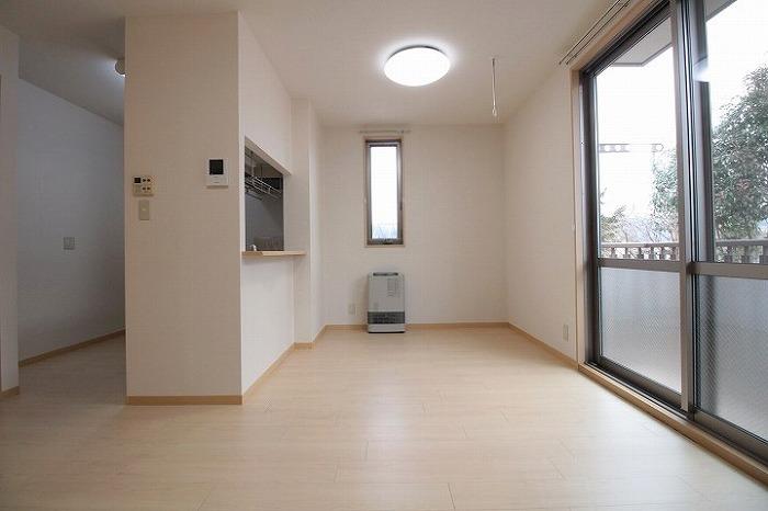 ﾘﾋﾞﾝｸﾞﾀﾞｲﾆﾝｸﾞｷｯﾁﾝ