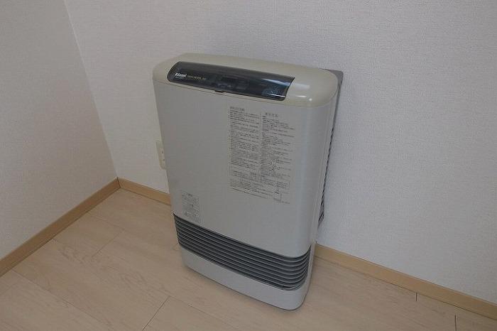 ガスファンヒーター