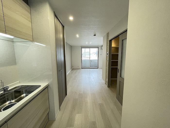 ﾘﾋﾞﾝｸﾞﾀﾞｲﾆﾝｸﾞｷｯﾁﾝ