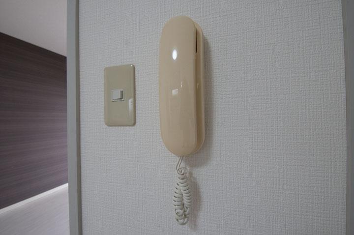 インターホン