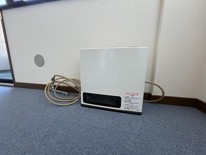 ガスファンヒーター