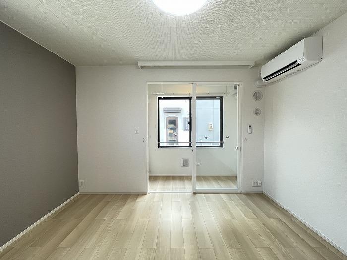 ﾘﾋﾞﾝｸﾞﾀﾞｲﾆﾝｸﾞｷｯﾁﾝ