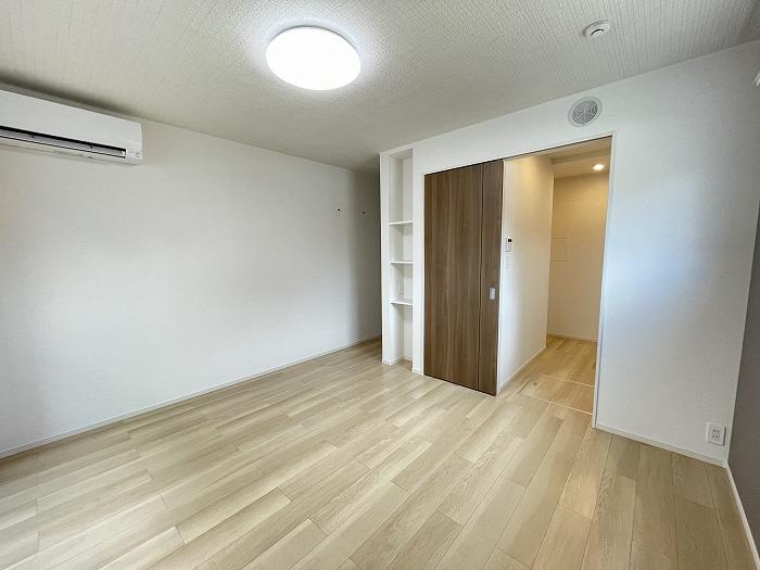 ﾘﾋﾞﾝｸﾞﾀﾞｲﾆﾝｸﾞｷｯﾁﾝ