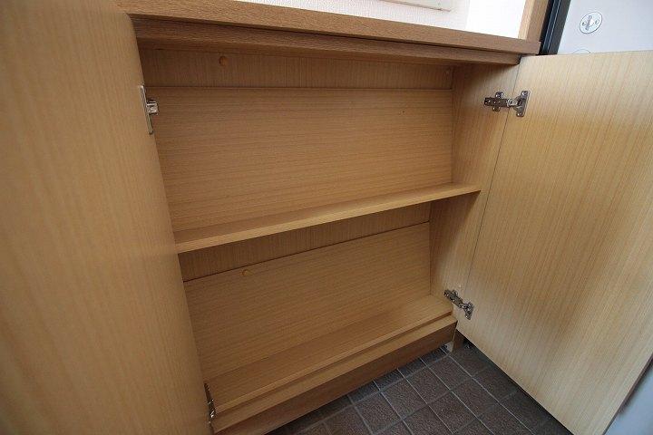 シューズボックス