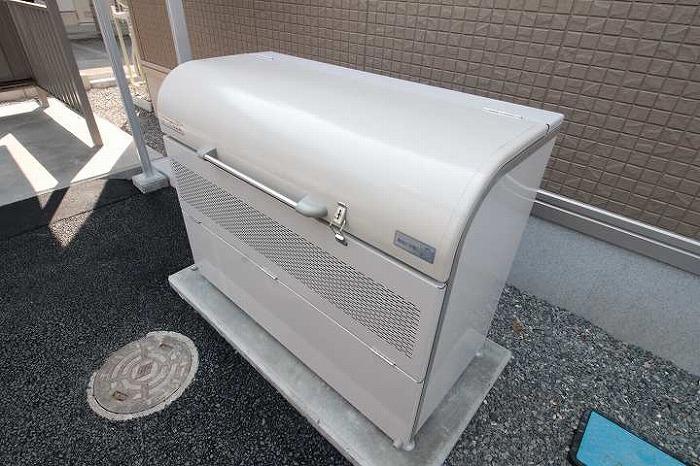 ダストボックス
