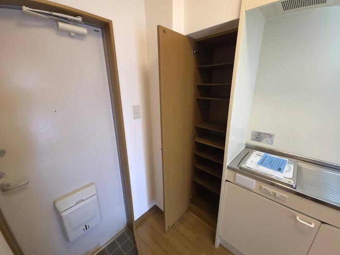 シューズボックス