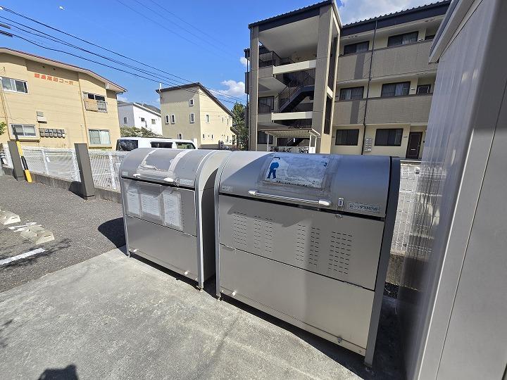 ゴミ回収BOX