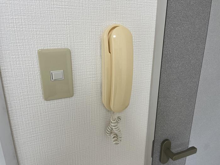 インターホン
