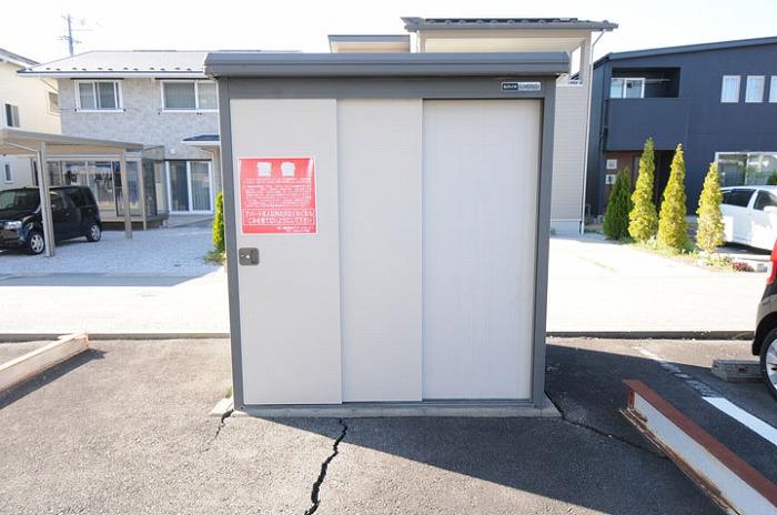 ダストボックス