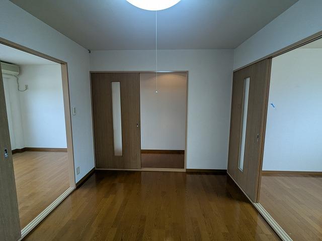 洋室2
