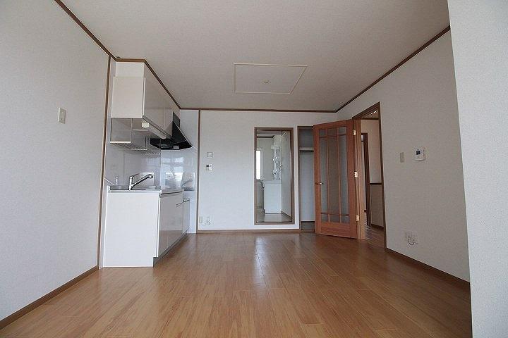 ﾘﾋﾞﾝｸﾞﾀﾞｲﾆﾝｸﾞｷｯﾁﾝ