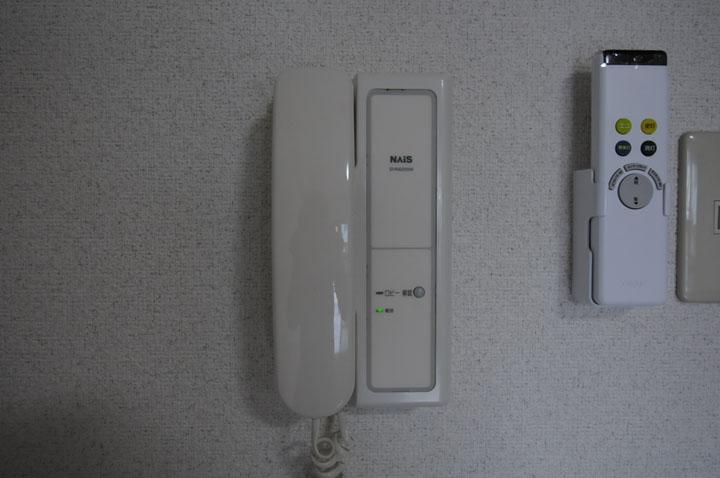 インターホン