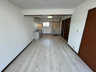 ﾘﾋﾞﾝｸﾞﾀﾞｲﾆﾝｸﾞｷｯﾁﾝ