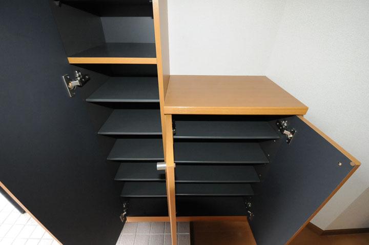 シューズボックス