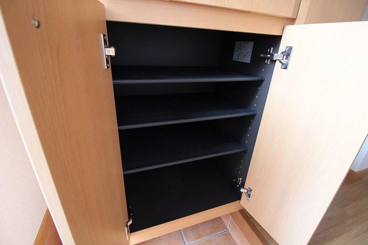 シューズボックス