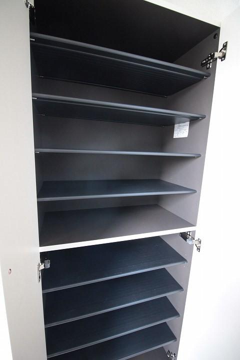 シューズボックス