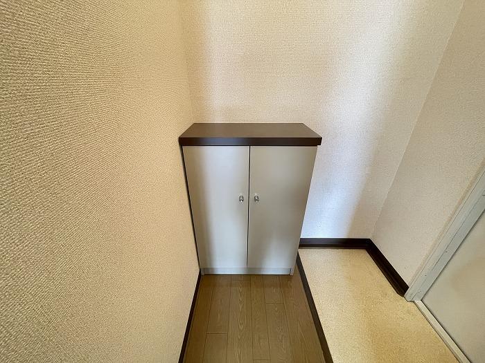 シューズボックス
