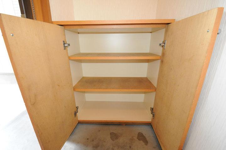 シューズボックス