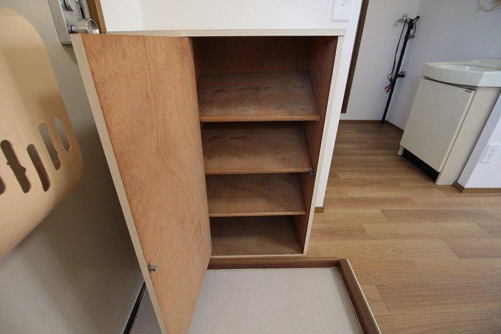 シューズボックス