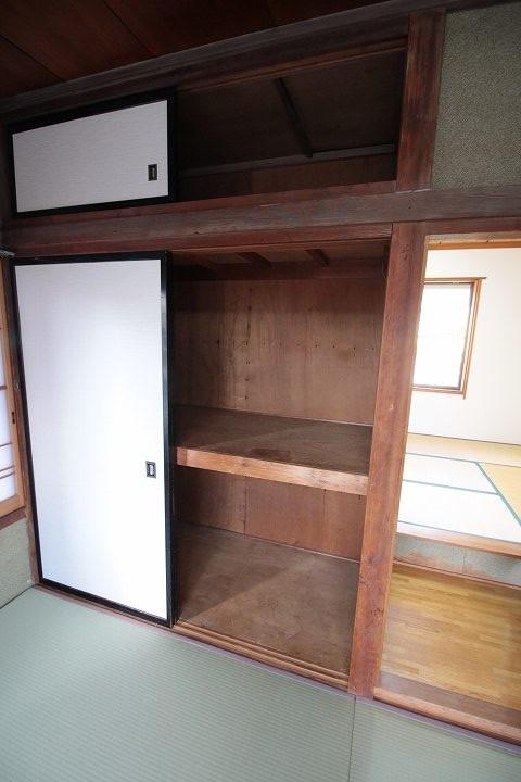 和室2収納