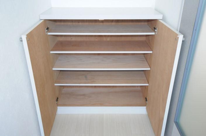 シューズボックス