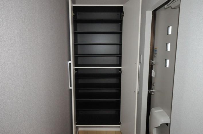 シューズボックス