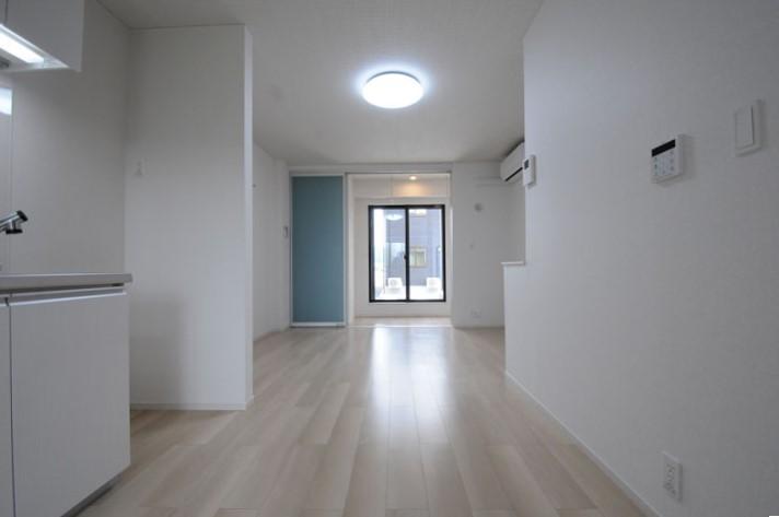 ﾘﾋﾞﾝｸﾞﾀﾞｲﾆﾝｸﾞｷｯﾁﾝ