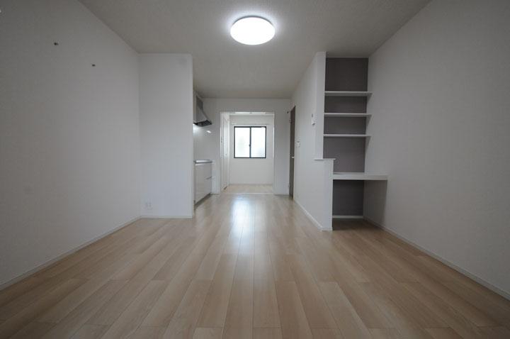 ﾘﾋﾞﾝｸﾞﾀﾞｲﾆﾝｸﾞｷｯﾁﾝ