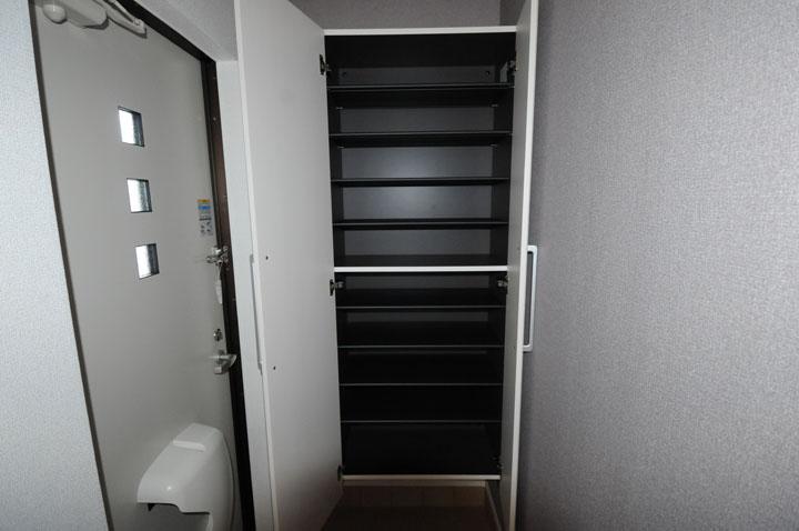 シューズボックス