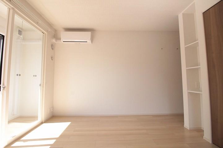 ﾘﾋﾞﾝｸﾞﾀﾞｲﾆﾝｸﾞｷｯﾁﾝ