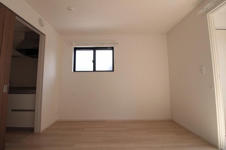 ﾘﾋﾞﾝｸﾞﾀﾞｲﾆﾝｸﾞｷｯﾁﾝ