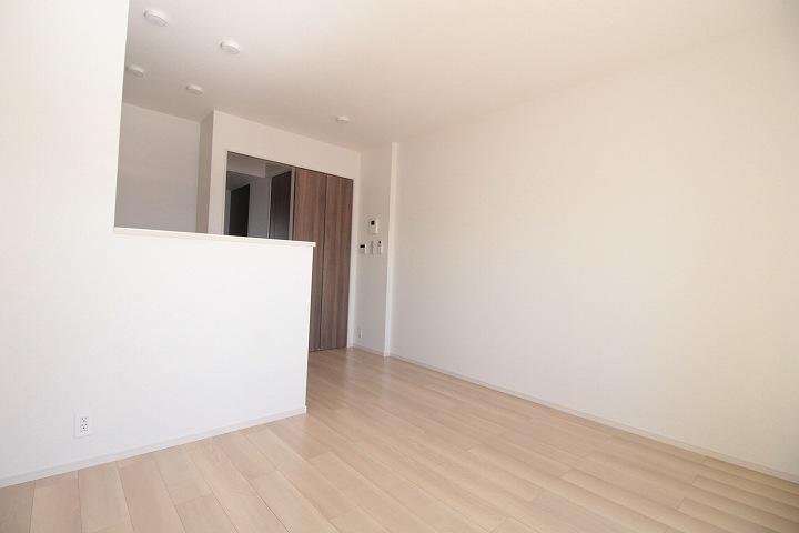 ﾘﾋﾞﾝｸﾞﾀﾞｲﾆﾝｸﾞｷｯﾁﾝ