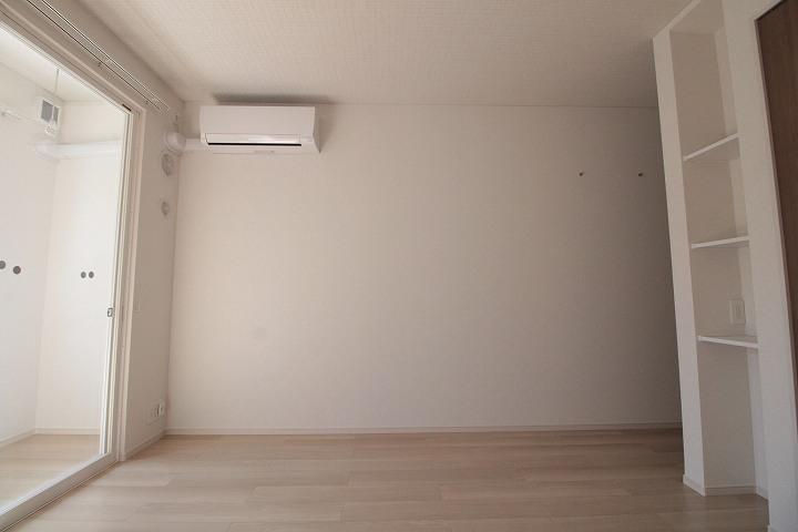 ﾘﾋﾞﾝｸﾞﾀﾞｲﾆﾝｸﾞｷｯﾁﾝ