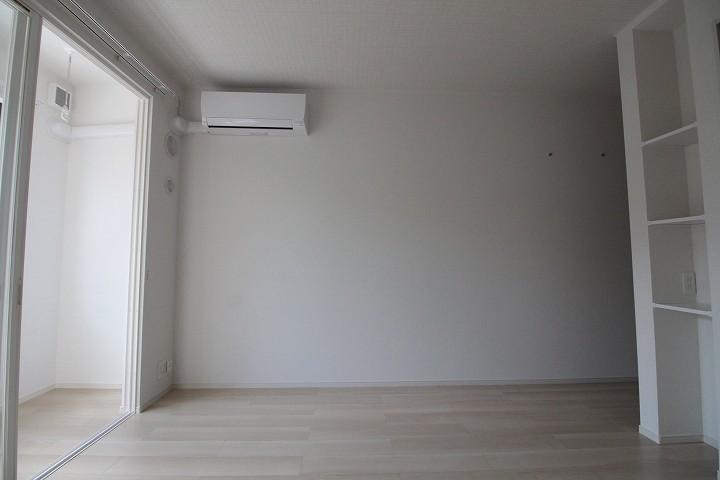 ﾘﾋﾞﾝｸﾞﾀﾞｲﾆﾝｸﾞｷｯﾁﾝ