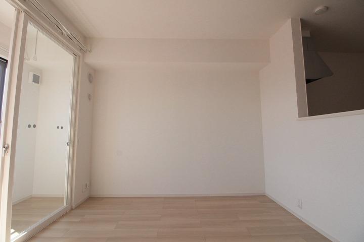 ﾘﾋﾞﾝｸﾞﾀﾞｲﾆﾝｸﾞｷｯﾁﾝ