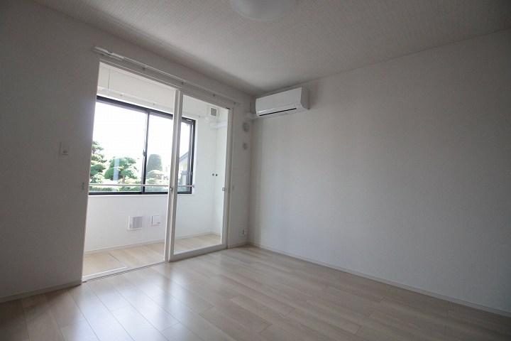 ﾘﾋﾞﾝｸﾞﾀﾞｲﾆﾝｸﾞｷｯﾁﾝ