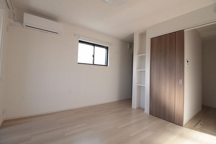 ﾘﾋﾞﾝｸﾞﾀﾞｲﾆﾝｸﾞｷｯﾁﾝ