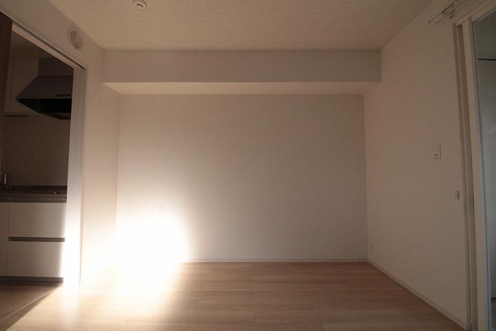 ﾘﾋﾞﾝｸﾞﾀﾞｲﾆﾝｸﾞｷｯﾁﾝ