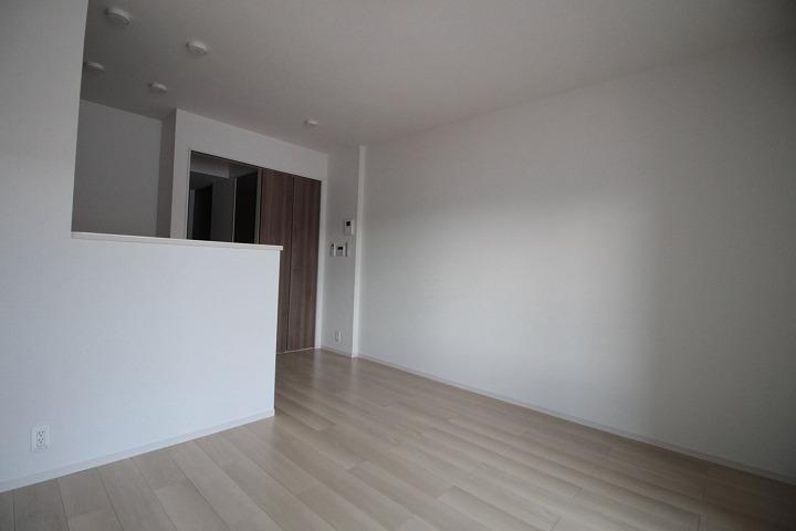 ﾘﾋﾞﾝｸﾞﾀﾞｲﾆﾝｸﾞｷｯﾁﾝ